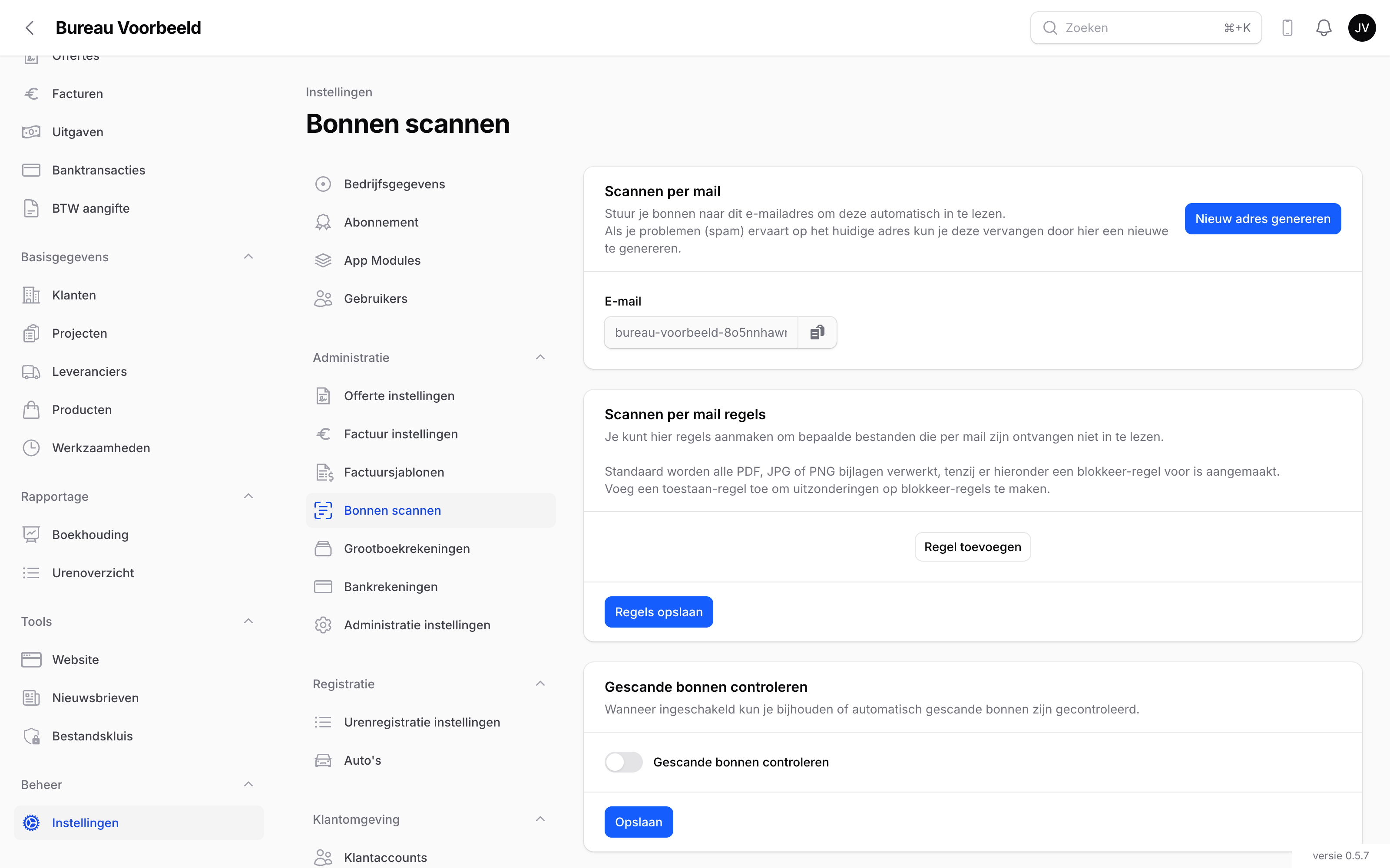 De instellingen voor bonnen scannen met het scan-e-mailadres en filterregels