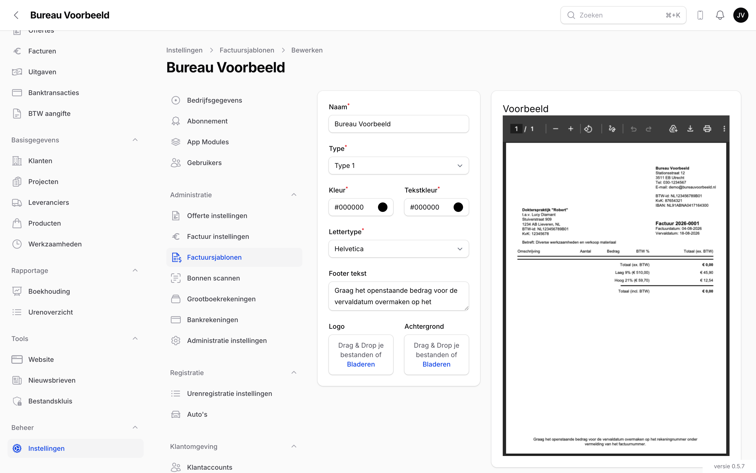De sjabloon-editor met live voorbeeld van de factuur-PDF